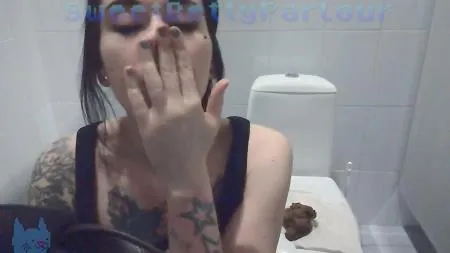 Download SweetBettyParlour - Super Public Wc Extreme FullHD 1080p (Solo Scat, Shit) scat-shop.com