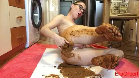 Download EllaGilbert - Feet Fetish Skype Show HD 720p (Solo Scat, Shitting) scat-shop.com