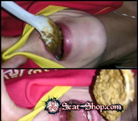 REAL SCAT SWALLOW GIRL - Incredible Scat Amateur Feeding A Lot Of SHIT [Amateur Scat / 910 MB] FullHD 1080p (Femdom, Amateur)