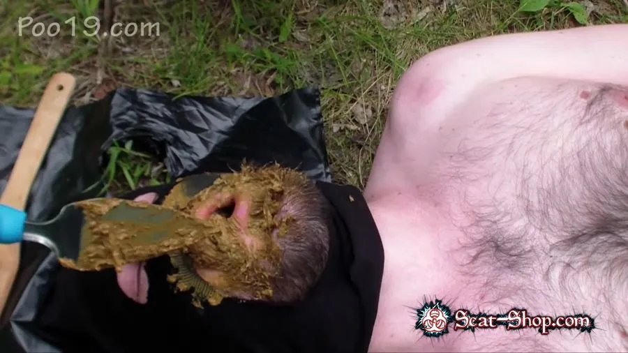 MilanaSmelly - 2 girls used live toilet in woods HD 720p (Femdom, Outdoor)