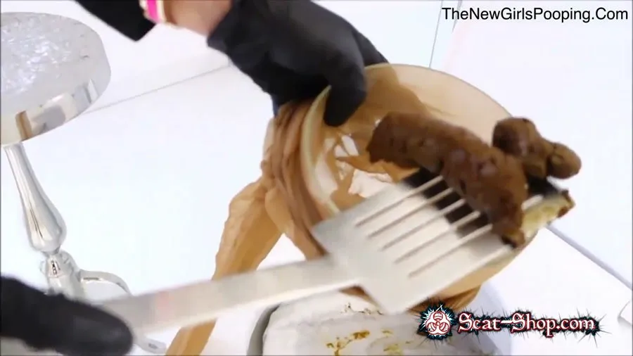 Catch - Glamour Poop HD 720p (New scat, Solo)