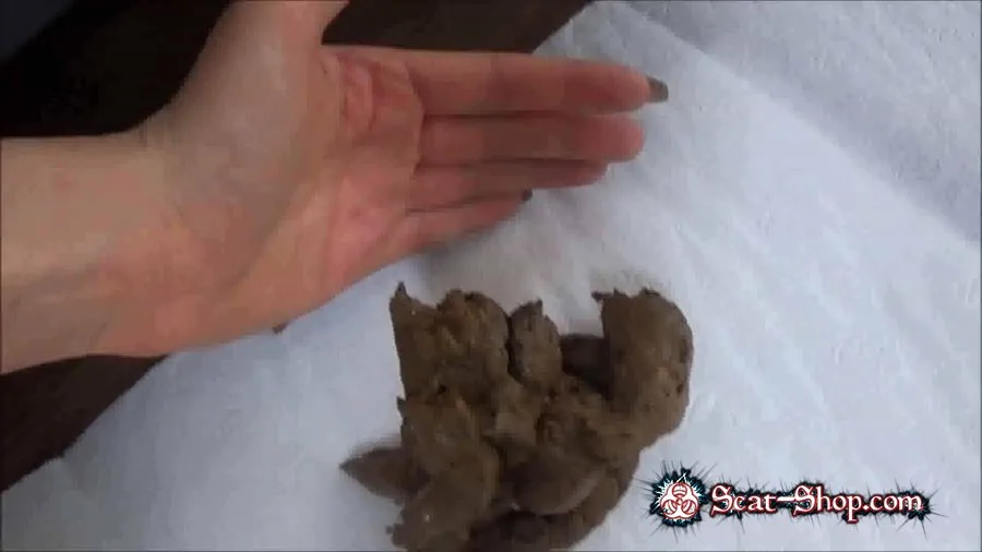 HotDirtyIvone - Biggest shit ever is coming FullHD 1080p (Scatology, Solo)