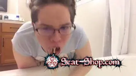 Porn GwenyT - Little Gwen and the Doggy FullHD 1080p (New scat, Scat) scat-shop.com