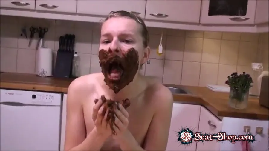 Julia Dream - Best Breakfast Full Bowl Of Fresh FullHD 1080p (Eat Shit, Solo)