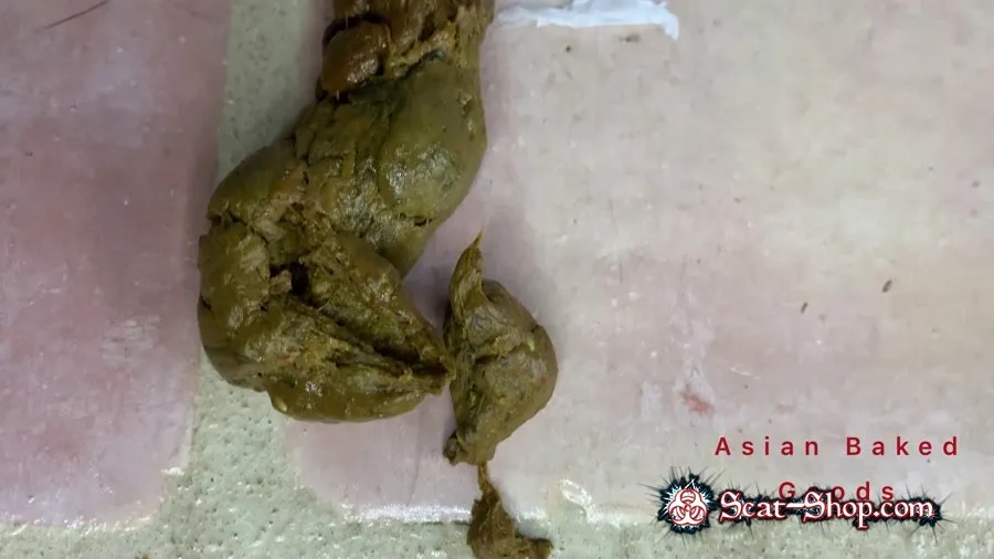 Marinayam19 - Leaning towards the bed and shitting FullHD 1080p (Solo, Shit)