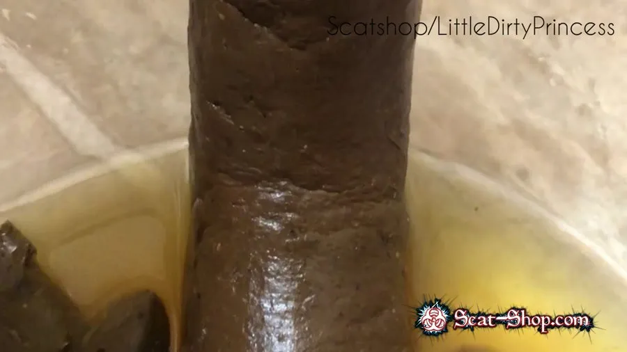 LittleDirtyPrincess - Long thick poop served in a bowl of pee for you FullHD 1080p (Ass, Big Pile)