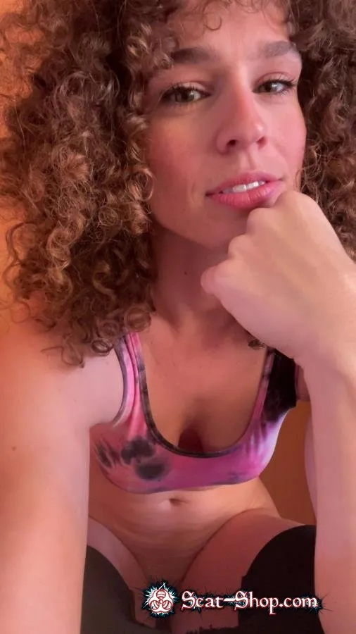 VibeWithMolly - Piss in sink and poop UltraHD 2K (Poop, Solo)