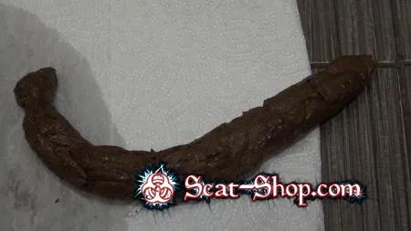 Download HotDirtyIvone - Biggest Poop Ever FullHD 1080p (Amateur, Big Pile) scat-shop.com