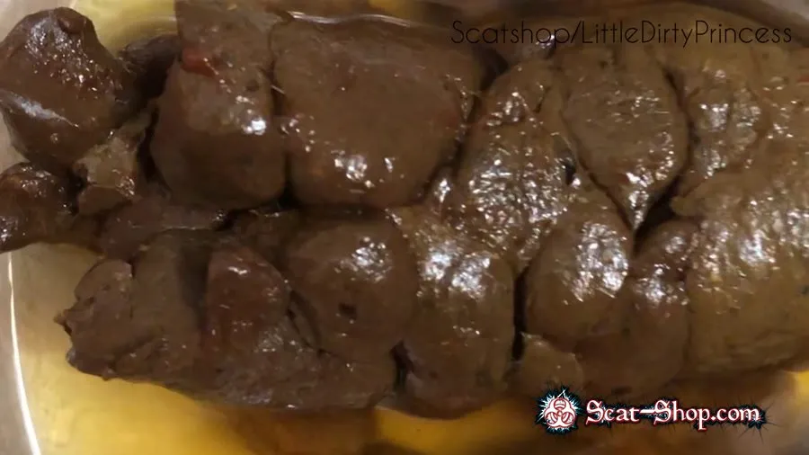 LittleDirtyPrincess - Big thick poop and bright yellow pee in a bowl FullHD 1080p (Pee, Solo, Scat)