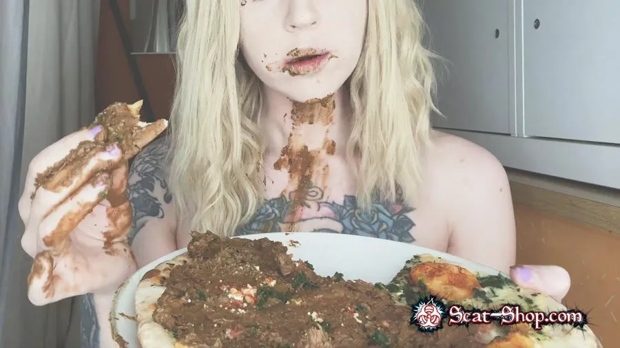 DirtyBetty - Treat straight from my ass UltraHD 4K (Solo, Teen)