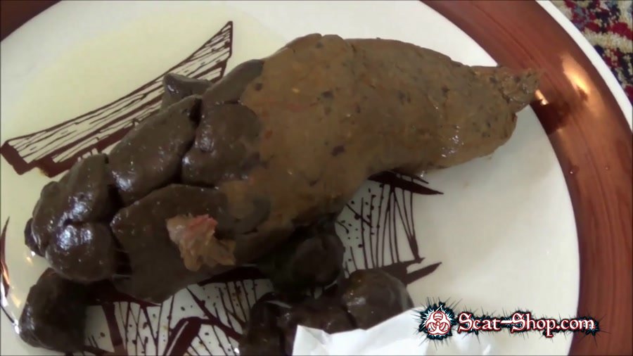Tegan Brooke - Poop on a Plate [Solo / 411 MB] FullHD 1080p (Big pile, New)