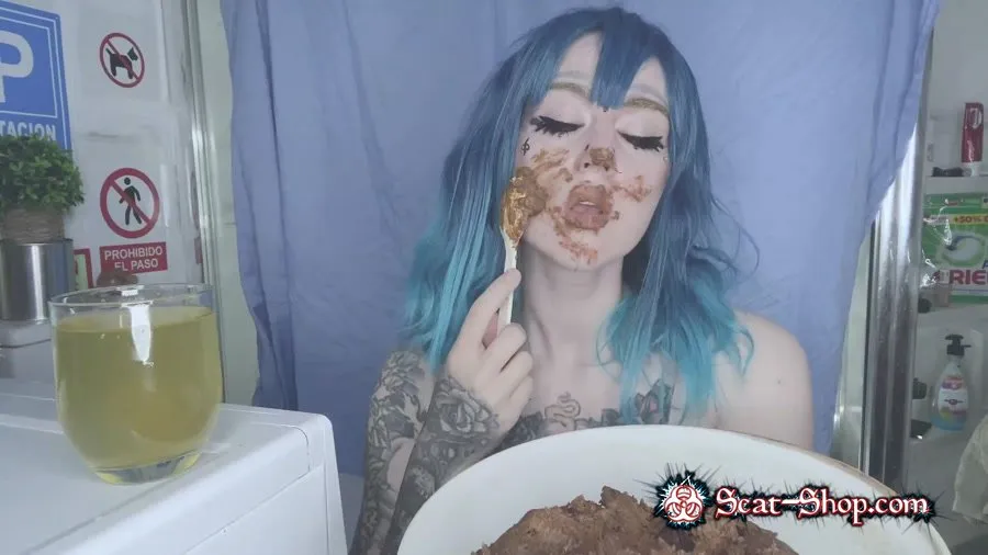 DirtyBetty - Sexy Ghost Babe SCAT Madness FullHD 1080p (Solo, Teen, Eat)