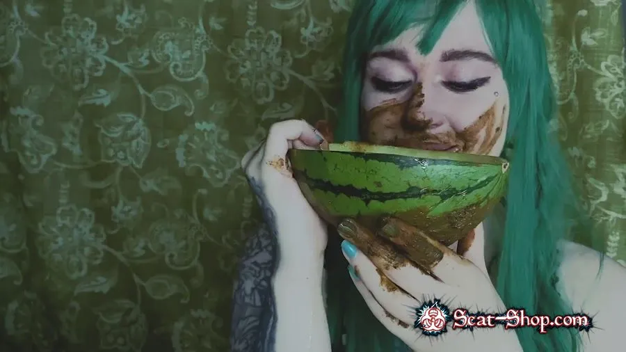 DirtyBetty - Watermelon Head FullHD 1080p (Eat Shit, Teen)