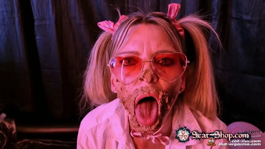 SlutOrgasma - Cum and play with me in shit FullHD 1080p (Eat Shit, Solo)