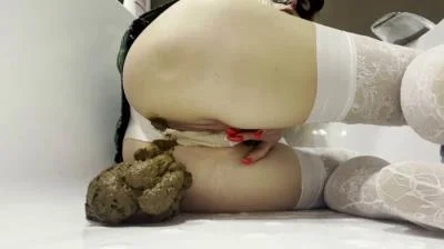 Big Pile - Bratty College Huge Shit [Panty Scat / 1004 MB] FullHD 1080p (Solo, Shit In Pantyhose)