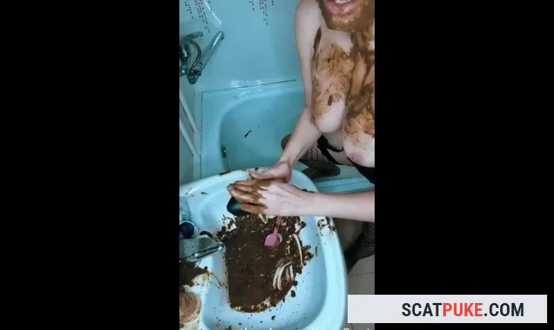 Scatlina - Cleaning the shitty sink [Scatbook / 357.38 MB] HD 720p