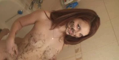 Kichevaya - Shit Scene 2 [PoopVideo / 308 MB] HD 720p (Solo, Defecation)