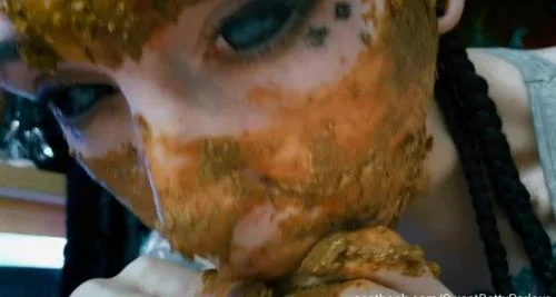 SweetBettyParlour - It's the perfect moment! [Scatbook / 127.79 MB] HD 720p