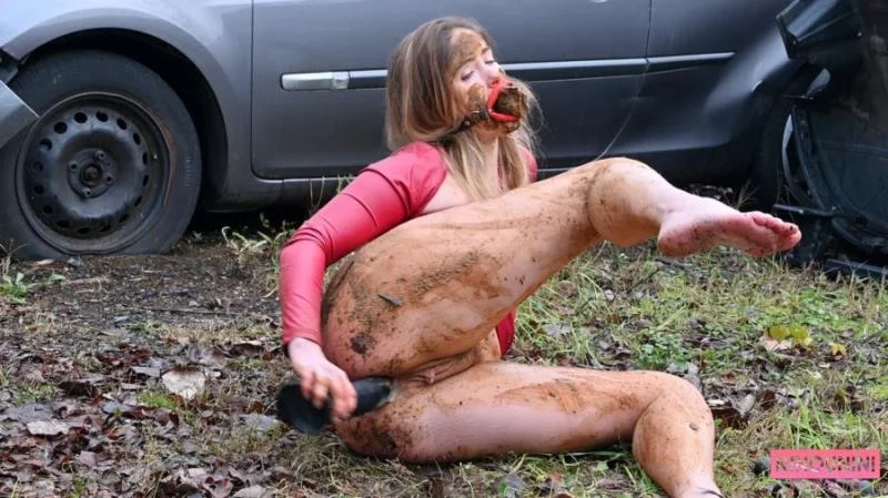 Niniunini - EAT DOG SHIT FOR CHRISTMAS [Play Anal / 4.30 GB] UltraHD 4K (Outdoor, Toy Play)
