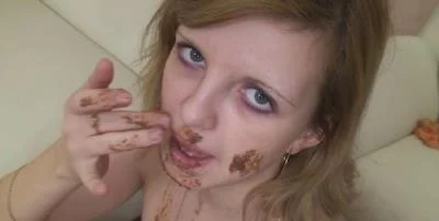 Demina - Teen Scat [PoopVideo / 264 MB] HD 720p (Solo, Defecation)