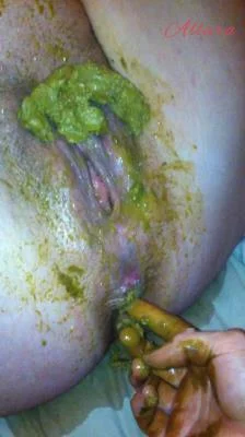 Allura - Super Dirty Pussy [Scatshop.com / 326 MB] SD (Amateur, Scat)