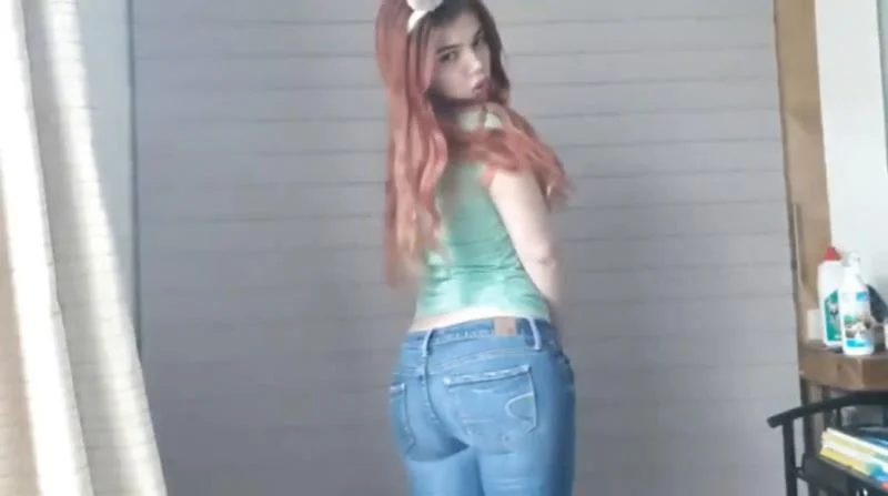 XO Bunny - Too Many Farts [Scatbook.com / 65.4 MB] SD (Solo, Homemade)