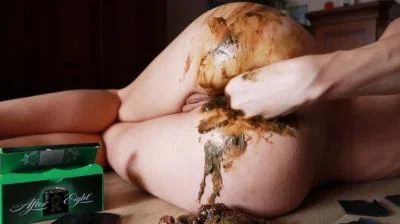 Sabrina Dacos - After Eight [Scatting / 182 MB] FullHD 1080p (Defecation, Solo)
