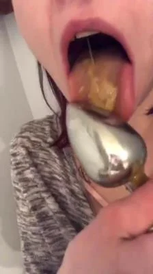 Download Lil Butt Lex - Licking My Butt Plug Clean 4 SD (Defecation, Amateur) scat-shop.com