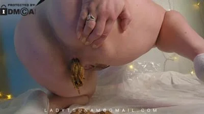 Download Lady Tsunam - Gym Shit FullHD 1080p (Solo, Big Pile) scat-shop.com