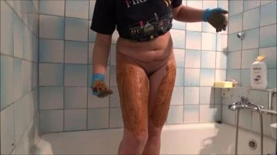 Download Mistress Roberta - Shitty Thighs Breakfast SD (Fetish, Romanian) scat-shop.com