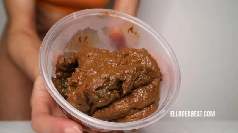 Ella Dearest aka Efro Ella - TAKES THREE GOS TO UNLOAD HD 720p (Solo, Defecation)