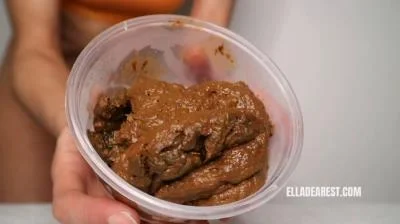 Download Ella Dearest aka Efro Ella - TAKES THREE GOS TO UNLOAD HD 720p (Solo, Defecation) scat-shop.com