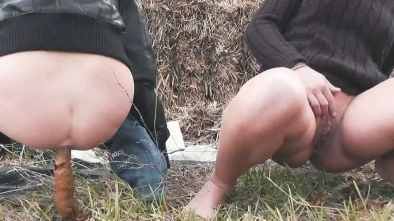 Mia Skye aka MiaRoxxx - Outdoor Pooping With My Friend HD 720p (Germany, Dirty Anal)