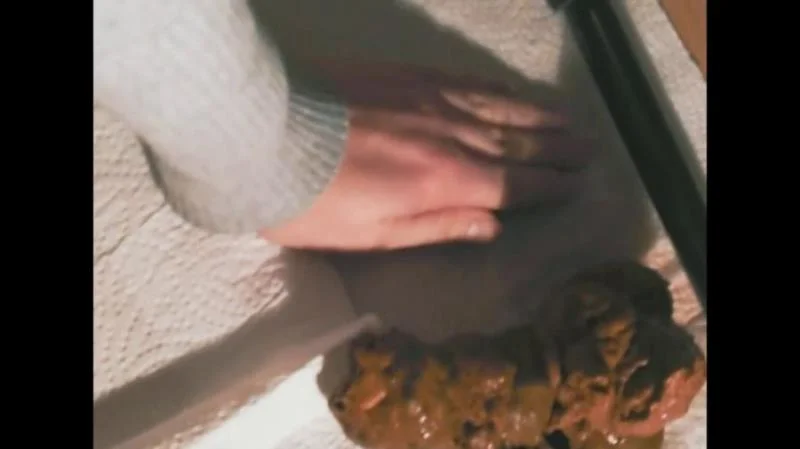 Mia Skye aka MiaRoxxx - Hot Shit, Hot Piss HD 720p (Germany, Dirty Anal)