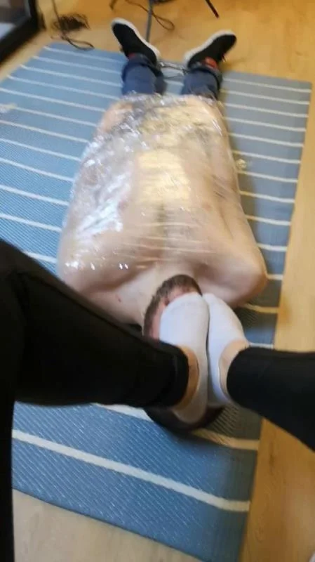 Pies-Darkfans SD (Spain, Toilet Slavery)