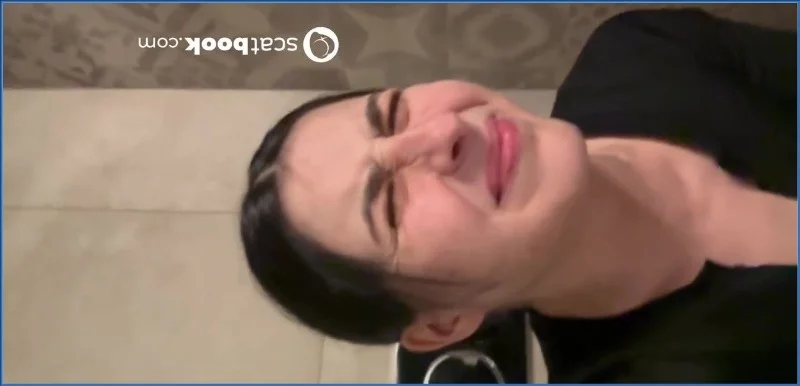 Kaitlyn Katsaros - Had to run to the bathroom omg how am I still shitting lol [HD 720p] 18.05 MB