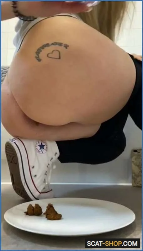 Scat Princess - A light snack for my fans [SiteRip] 91.43 MB