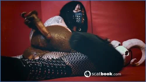 Porn Sweet Betty Parlour - Dirty Game On [HD 720p] 152.46 MB scat-shop.com