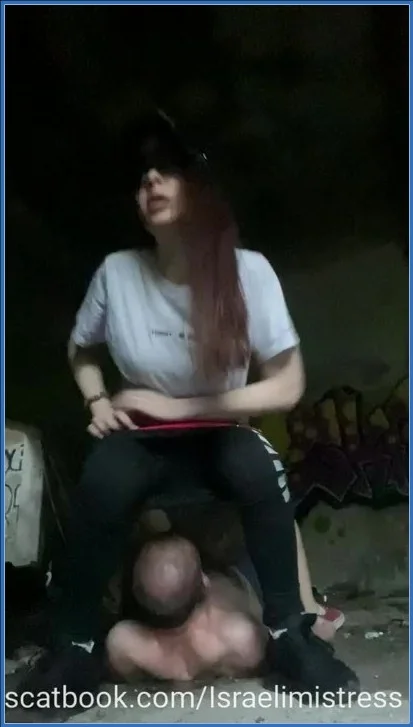Action: Mistress Jardena in Public Piss for slut - scat video