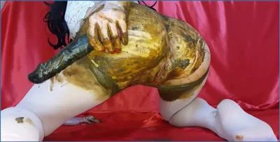 Smearing and Panties with Anna Coprofield in White Pantyhose and Black Toy