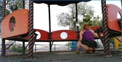 ModelNatalya94 Delivers Dirty Scat in the Playground