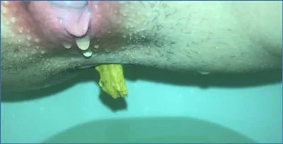 Missellie in FullSizeRender-11: gnarly Piss Drinking and Humiliation