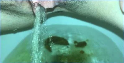 Missellie Stars in Dirty Shitting and Piss Drinking Video