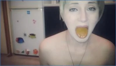 Elecebra Delivers Hardcore Pissing in Rainy Morning from Shitting Videos