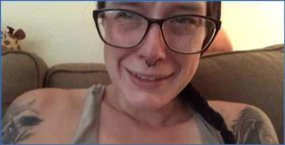 Missellie Delivers nasty Scat with Real Farts and Humiliation