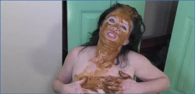 Dirtygardengirl Takes Charge in a Wild Enema and Vomit Romp - Femdom