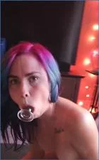 LilbuttLex Fists Her Way Through Medium-Sized Toys and Kaviar - Anal