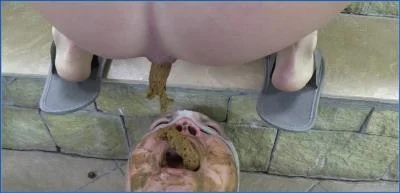 Milana Smelly's Wild Shit Eating and Puke Show - Dirty Bathroom