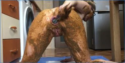 Ella Gilbert Shits, Smears, and Streams Wild Scat Action on Camera