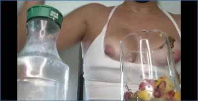 BetweenMyCheeks Takes the Outdoors for a Wild Shit-Filled Workout